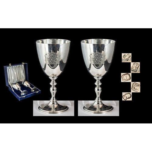 172A - Elizabeth II Pair of Sterling Silver Goblets to commemorate the Queen's Jubilee 1952 - 1977.  Boxed,... 