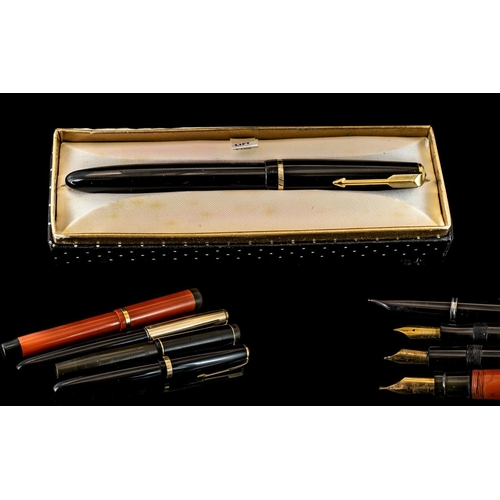 205 - Fine Collection of 1920's, 1930's and 1950's Fountain Pens. Comprises 1/ Parker Duofold ( Early ) Ma... 