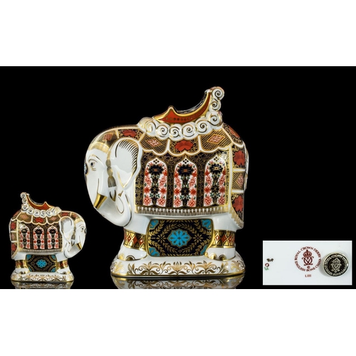 525 - Royal Crown Derby Richly Decorated Old Imari - Large and Impressive Figural Gold Banded Paperweight.... 