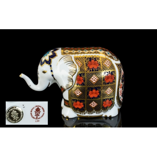 535 - Royal Crown Derby Old Imari Patter Figural Paperweight ' Elephant ' ( Small ) Issued 1990. Gold Stop... 