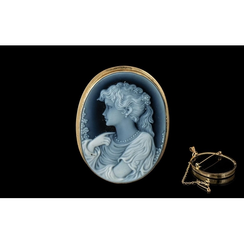 83 - Superb Quality 9ct Gold Oval Shaped Cameo Brooch / Pendant. Depicts Portrait Bust of a Young Woman w... 