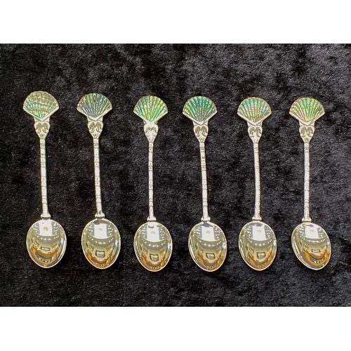 136 - Fine Art Nouveau Set of Six Sterling Silver Peacock Fan Design Teaspoons in original box, marked sil... 