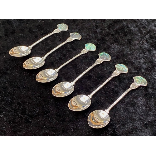 136 - Fine Art Nouveau Set of Six Sterling Silver Peacock Fan Design Teaspoons in original box, marked sil... 