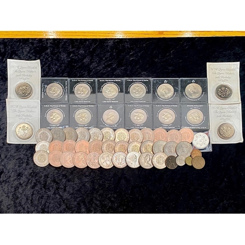 318 - Large Collection of Crowns and Five £5 Coins from the UK Royal Mint