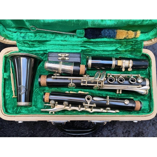 1112 - H Singhai Vintage Clarinet - Signed.  In original case.  Excellent condition.