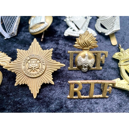 1305 - Large Collection of Military Badges. Good Collection of Assorted Military Badges.