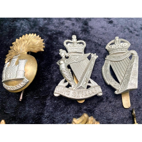 1305 - Large Collection of Military Badges. Good Collection of Assorted Military Badges.