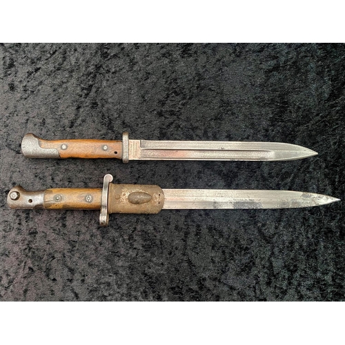 1326 - German World War II Weyersberg Kirchbaum & Co. Solingen Bayonet & Sheaf.  Length 15'' - 37.5 cm.  Pl... 