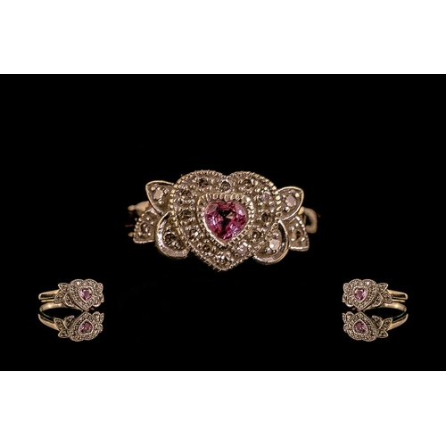 343 - Ladies - Attractive Heart Shaped 9ct Gold Pale Amethyst and Diamond Set Ring. Marked 9ct to Shank. P... 