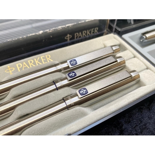 466 - Collection of Parker Pens, comprising a Parker 51 fountain pen in a box with papers, blue and chrome... 