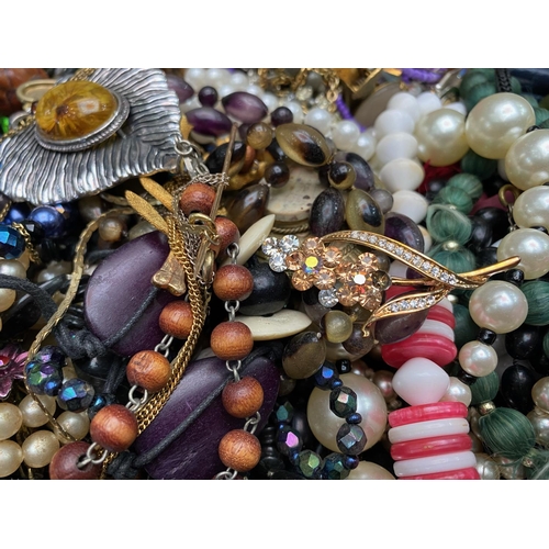 490 - Box of Costume Jewellery including pearls, bangles, beads, bracelets, chains, brooches, pendants, ea... 