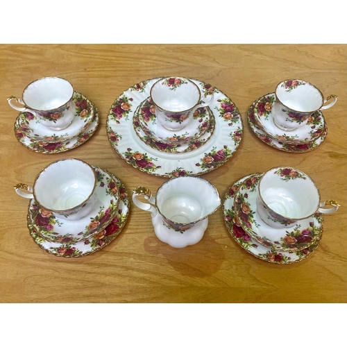 683 - A Royal Albert Old Country Roses Tea Service comprising, one dinner plate, five cups and saucers, mi... 