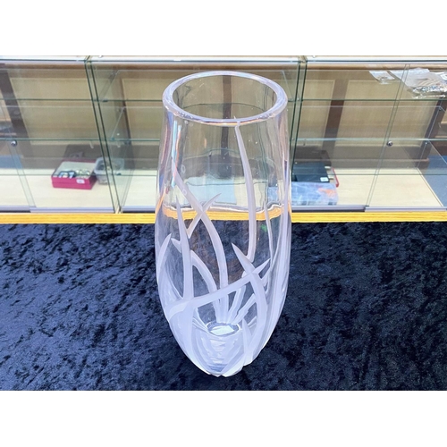 707 - Large Stuart Crystal Glass Vase of contemporary design, 12 inches (30cms) high; no damage