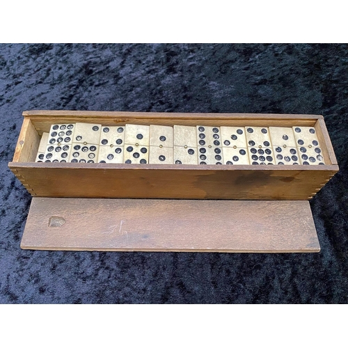 1491 - Early 20th Century Boxed Domino Set, 6 and 9s, in bone, in original box