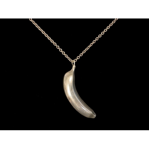 255 - Superb Novelty Silver Necklace with a Heavy Silver Pendant In The Shape of a Banana. Lovely Craftsma... 