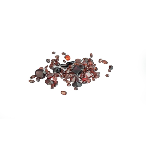 324 - A Collection of Loose Gem Stones -41 carats of garnets.