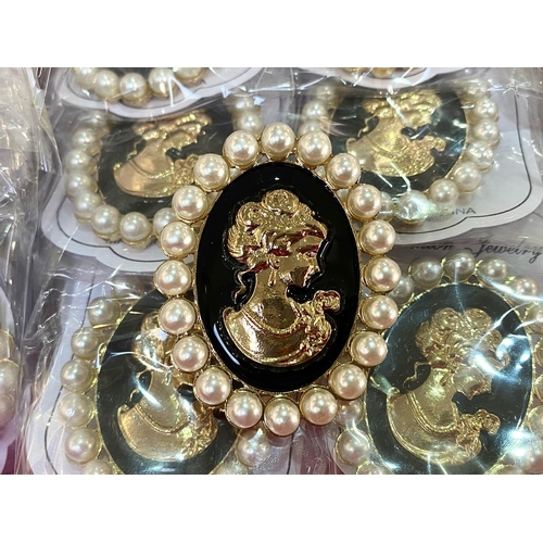 1581 - Haberdashery Interest - Box of Pearl Trimmed Cameo Brooches, in black and gold, ideal for crafting, ... 