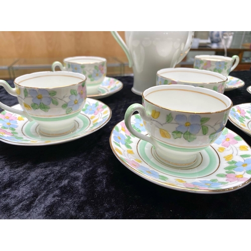 677 - Wellington Bone China Tea Set, comprising teapot, milk jug, sugar bowl, five cups and six saucers.  ... 