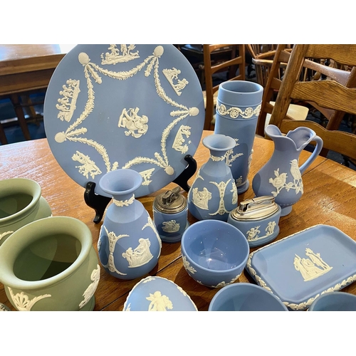 726 - Large Box of Wedgwood Items, including Blue Jasperware, green Jasperware, dark blue Jasperware, jugs... 