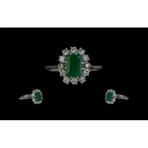 85 - 18ct Gold - Attractive Emerald and Diamond Set Cluster Ring, Flower head Setting. Full Hallmark to S... 