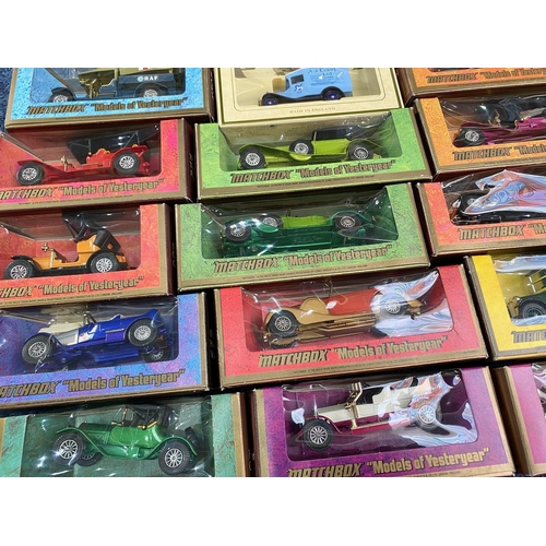 1429 - Collection of Die Cast Model Cars, including Matchbox 'Models of Yesteryear' Packard Victoria 1930, ... 