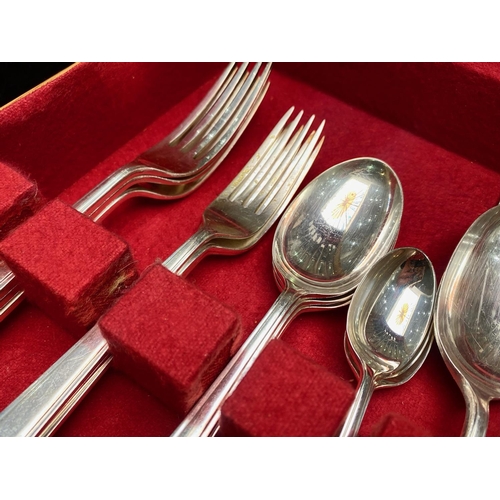 1434 - Boxed Set of Cutlery.  Silver plate Cooper Bros. boxed cutlery set.