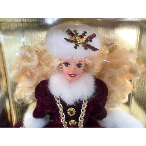 1455 - Rare Vintage Barbie 'Happy Holidays' Special Edition.  Mattel 15646 Barbie Happy Holidays 1996 Speci... 