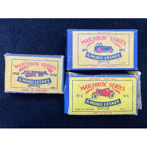 1457 - 1959/60 Matchbox Series A Moko Lesney, Three Diecast Models,comprising No. 1 Road Roller, No. 4 Triu... 