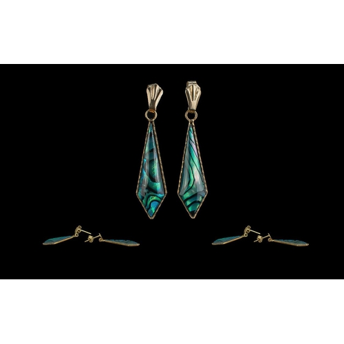 408 - Ladies Contemporary 9ct Gold Stone Set Drop Earrings - Marked 9ct. Length of drops 3 cm. Excellent c... 