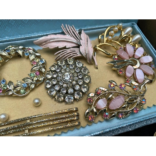 425 - Box of Vintage Brooches, including crystal set, pearl set, pink stone set, together with a miniature... 