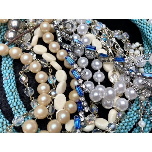 457 - Collection of Vintage Costume Jewellery, comprising brooches,  pearls, bangles, beads, chains, earri... 