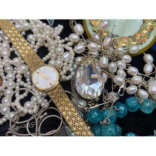 464 - Collection of Vintage Costume Jewellery, comprising brooches,  pearls, bangles, beads, watches, etc.