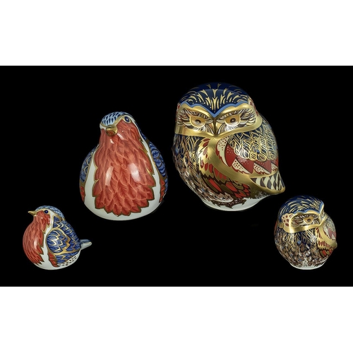 573 - Royal Crown Derby Pair of Hand Painted Porcelain Figural Paperweights. Comprises 1/ Robin, Date 1989... 