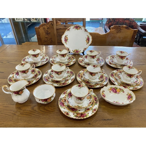 580 - Large Collection of Royal Albert 'Old Country Roses' Tea Ware comprising 9 cups, 9 saucers, 9 cake p... 