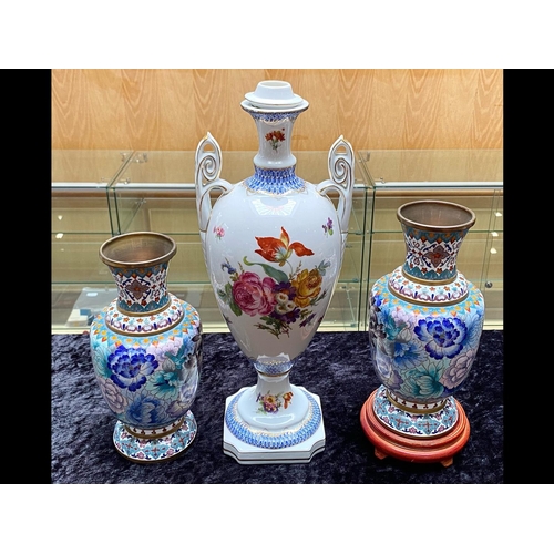 653 - Collection of Decorative Porcelain Items, comprising a tall lidded vase, a pair of blue floral vases... 