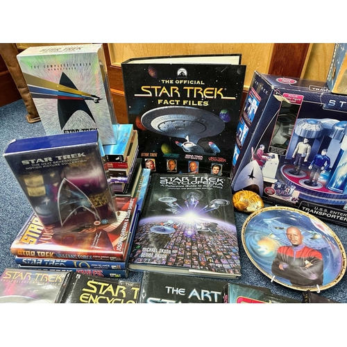 1400 - Star Trek Interest - Collection of Star Trek books, magazines, figures including original Spock, t-s... 