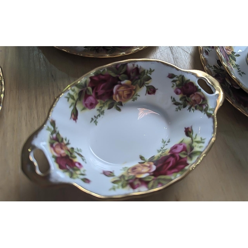 588 - Royal Albert Country Rose Tea Service - To Include 6 Soup Bowls, 6 Side Plates, 6 Saucers, 6 Cups, 1... 