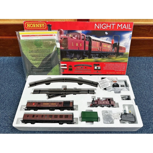 1509 - Hornby Night Mail Train Set, boxed, as new.