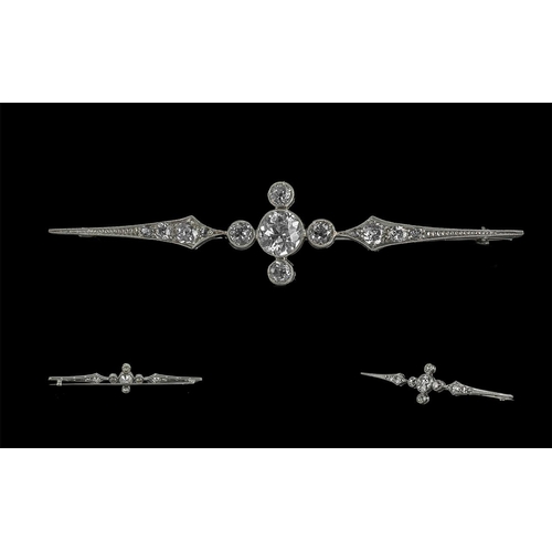 10 - Edwardian Period 1902 - 1910 Excellent Quality 18ct White Gold Diamond Set Brooch, The Central Facet... 