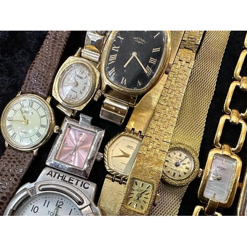 402 - Large Collection of Ladies & Gentleman's Wristwatches, leather and bracelet straps, various makes to... 