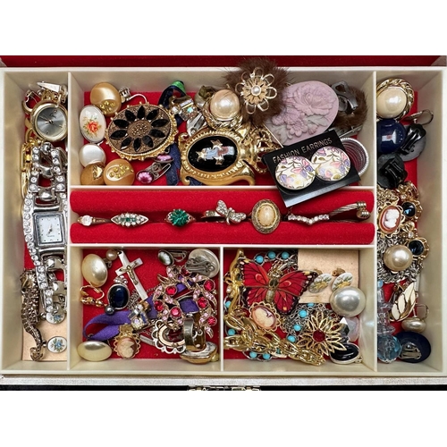 410 - Jewellery Box and Contents, Jewellery Box Full of Rings, Brooches, Pearls, Necklaces etc.