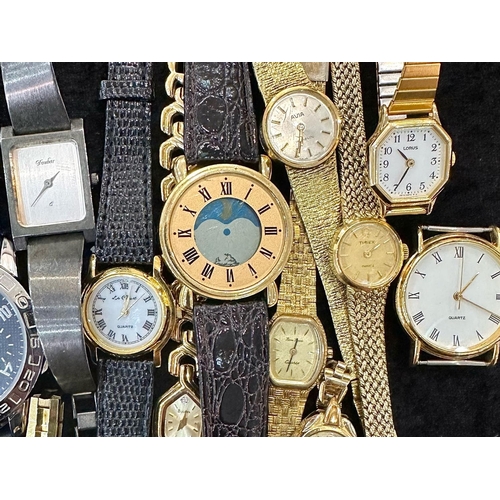 414 - Collection of Ladies & Gentleman's Fashion Wristwatches, comprising leather and bracelet straps, inc... 