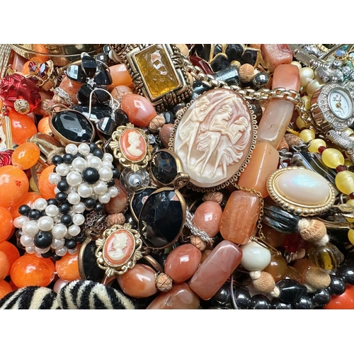 436 - Large Collection of Costume Jewellery. Costume Jewellery Needs a Good Sort.