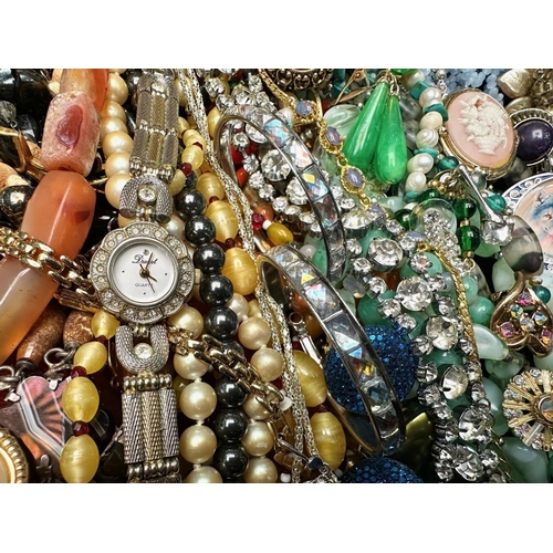 436 - Large Collection of Costume Jewellery. Costume Jewellery Needs a Good Sort.