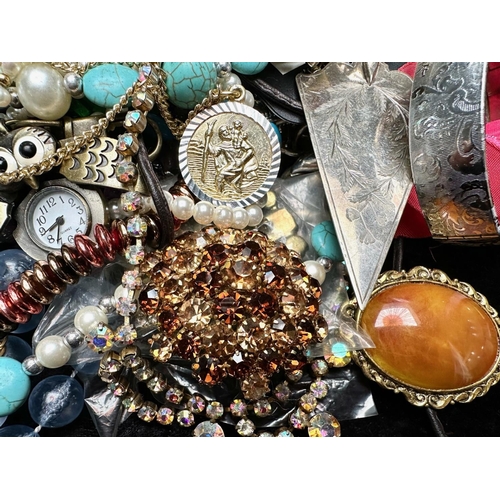 437 - Large Collection of Costume Jewellery. Need a Good Sort, Includes Beads, Necklaces, Bangles etc.