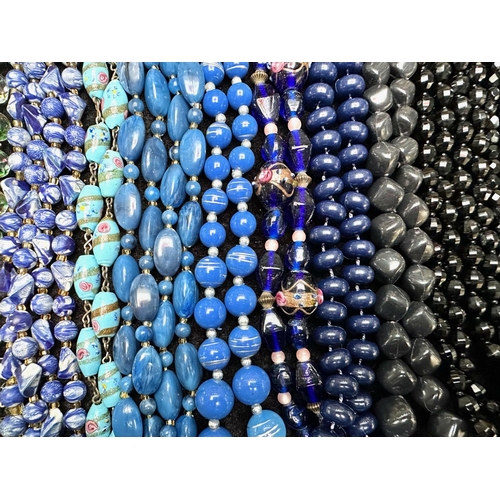 439 - Large Collection of Vintage Beads ( Costume Jewellery ) Good Collection of Costume Jewellery, Vintag... 