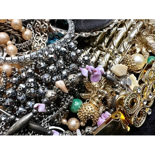 445 - Collection of Costume Jewellery. Includes Necklaces, Brooches, Rings, Watches, Good Variety - Please... 