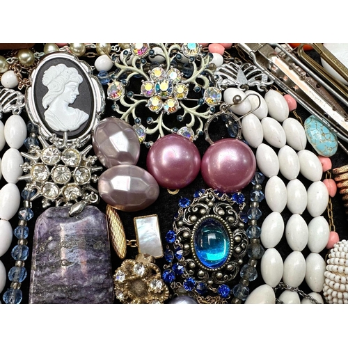 465 - Box of Costume Jewellery, including earrings, bracelets, brooches, beads, cuff links, rings, etc.