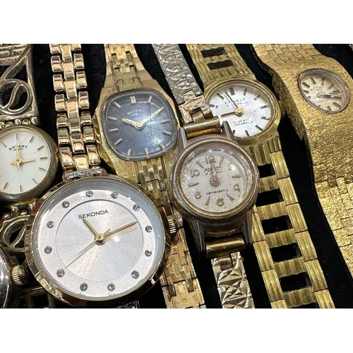 480A - Collection of Gentleman's & Ladies Wristwatches, bracelet and leather straps, including Timex, Rotar... 