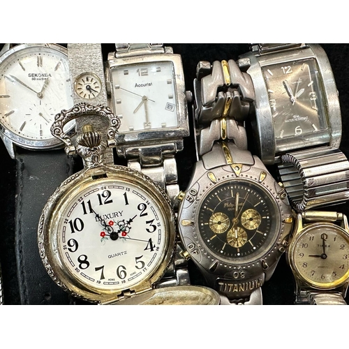 480A - Collection of Gentleman's & Ladies Wristwatches, bracelet and leather straps, including Timex, Rotar... 